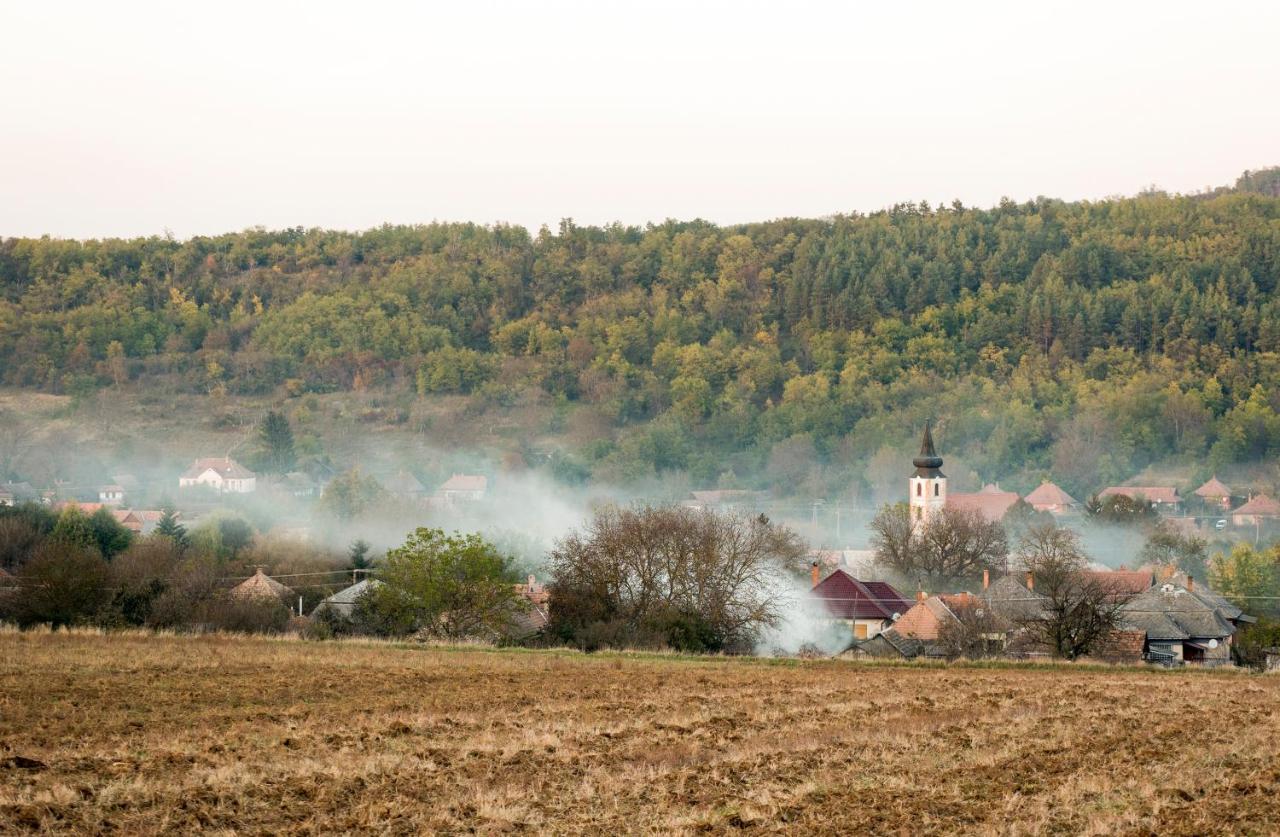 Heroke Vendeghaz Terény Exteriör bild